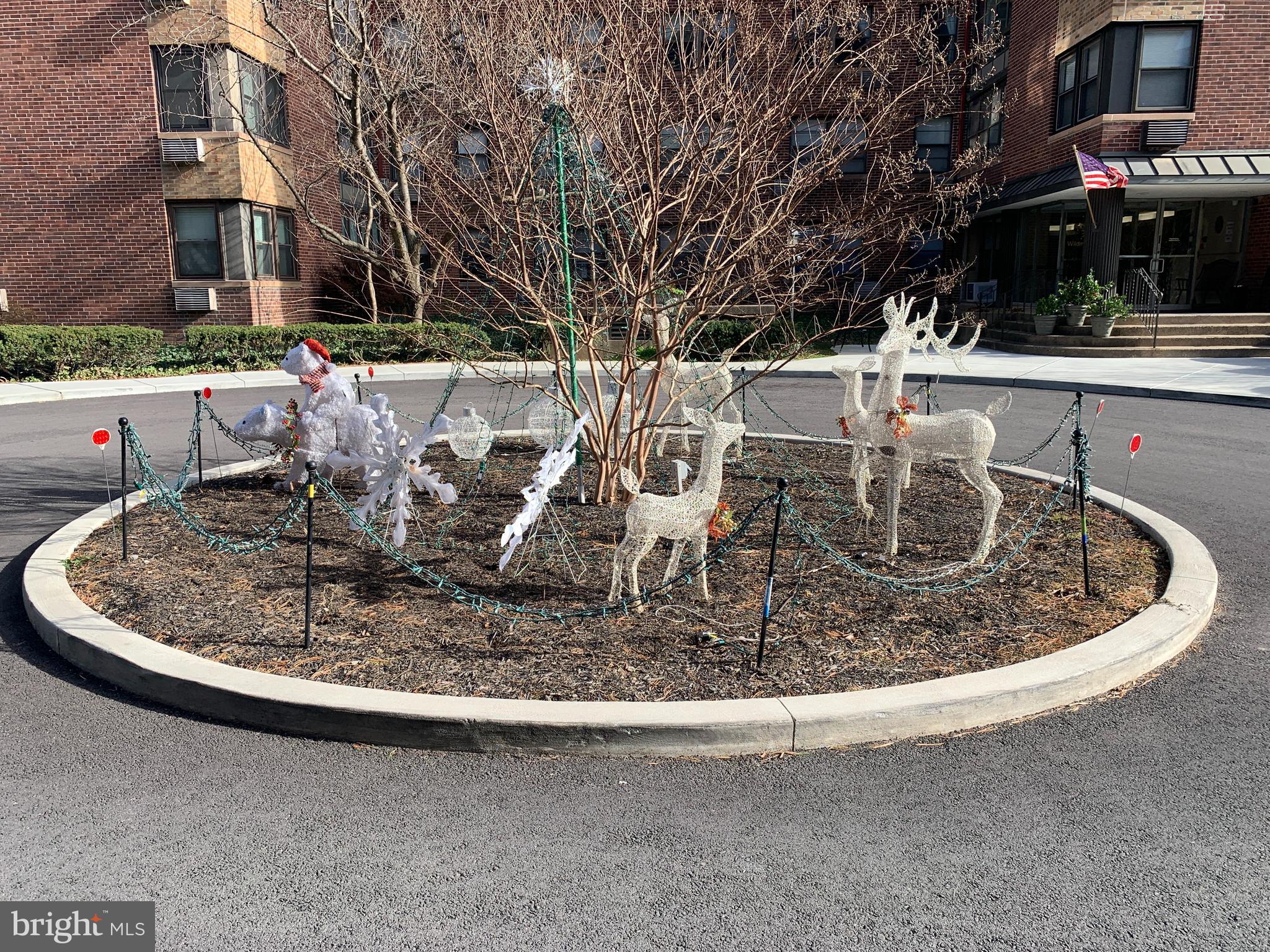 80 W BALTIMORE AVENUE