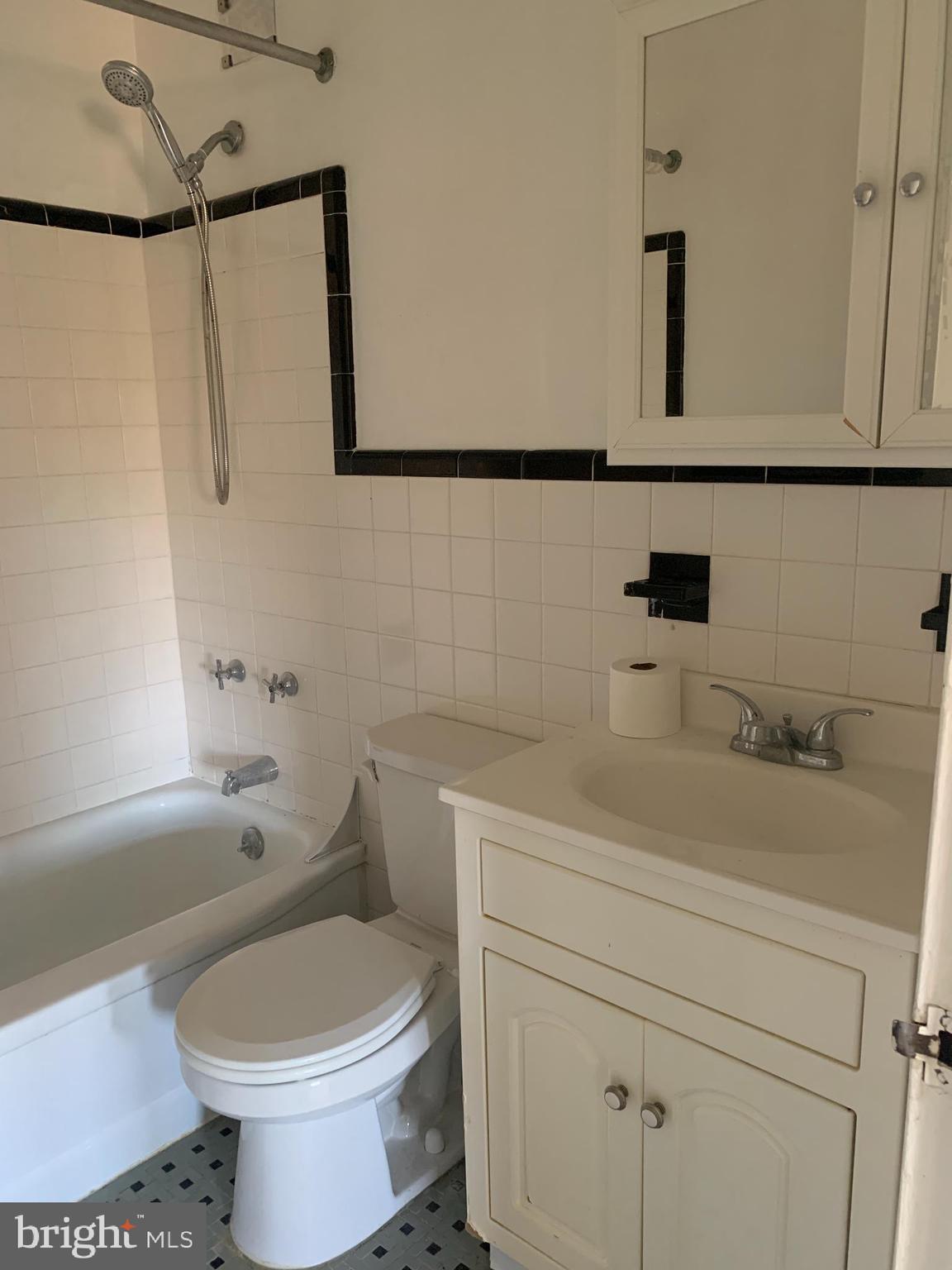 WILDMAN ARMS - Residential