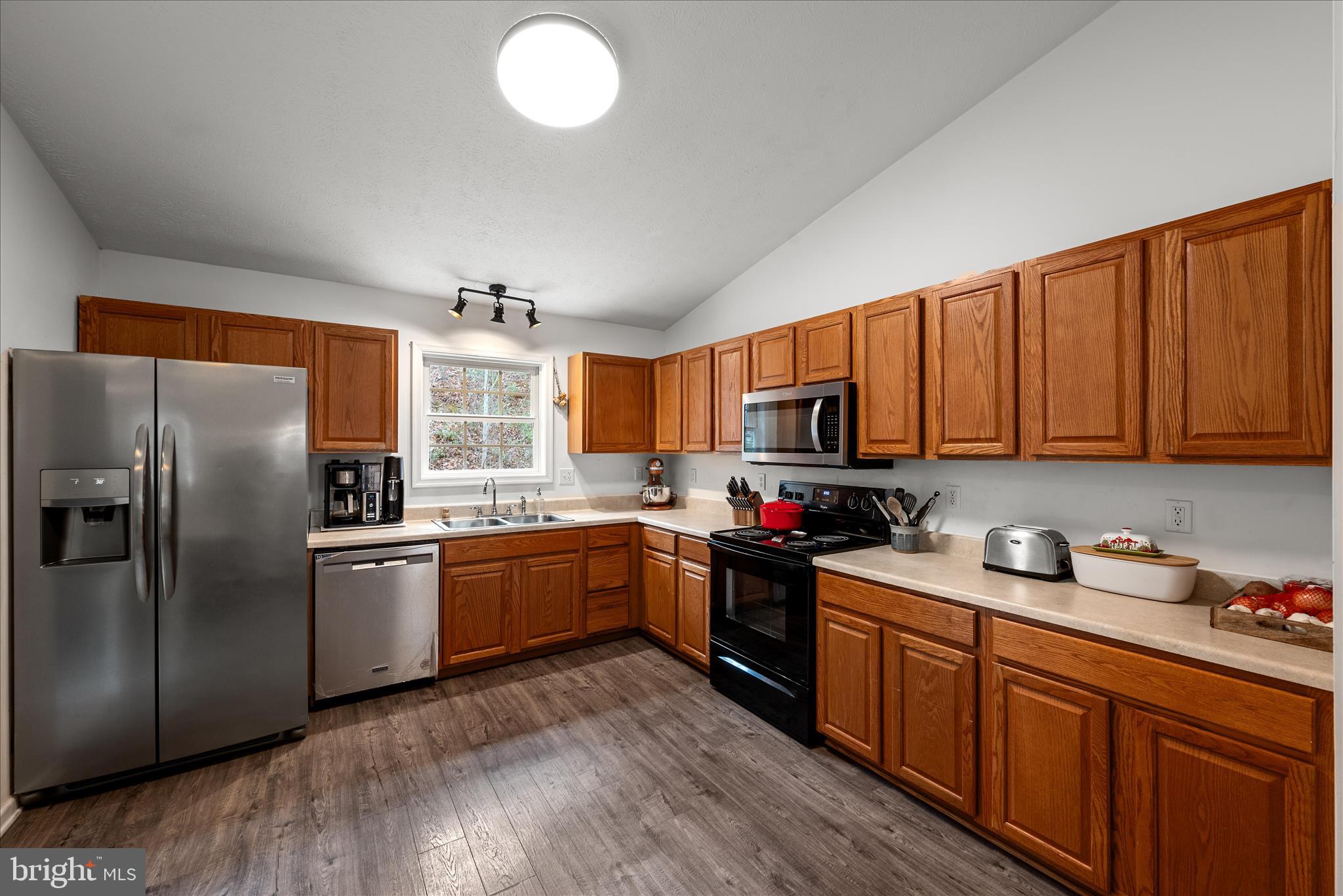 SHEN FARMS RIVERVIEW - Residential