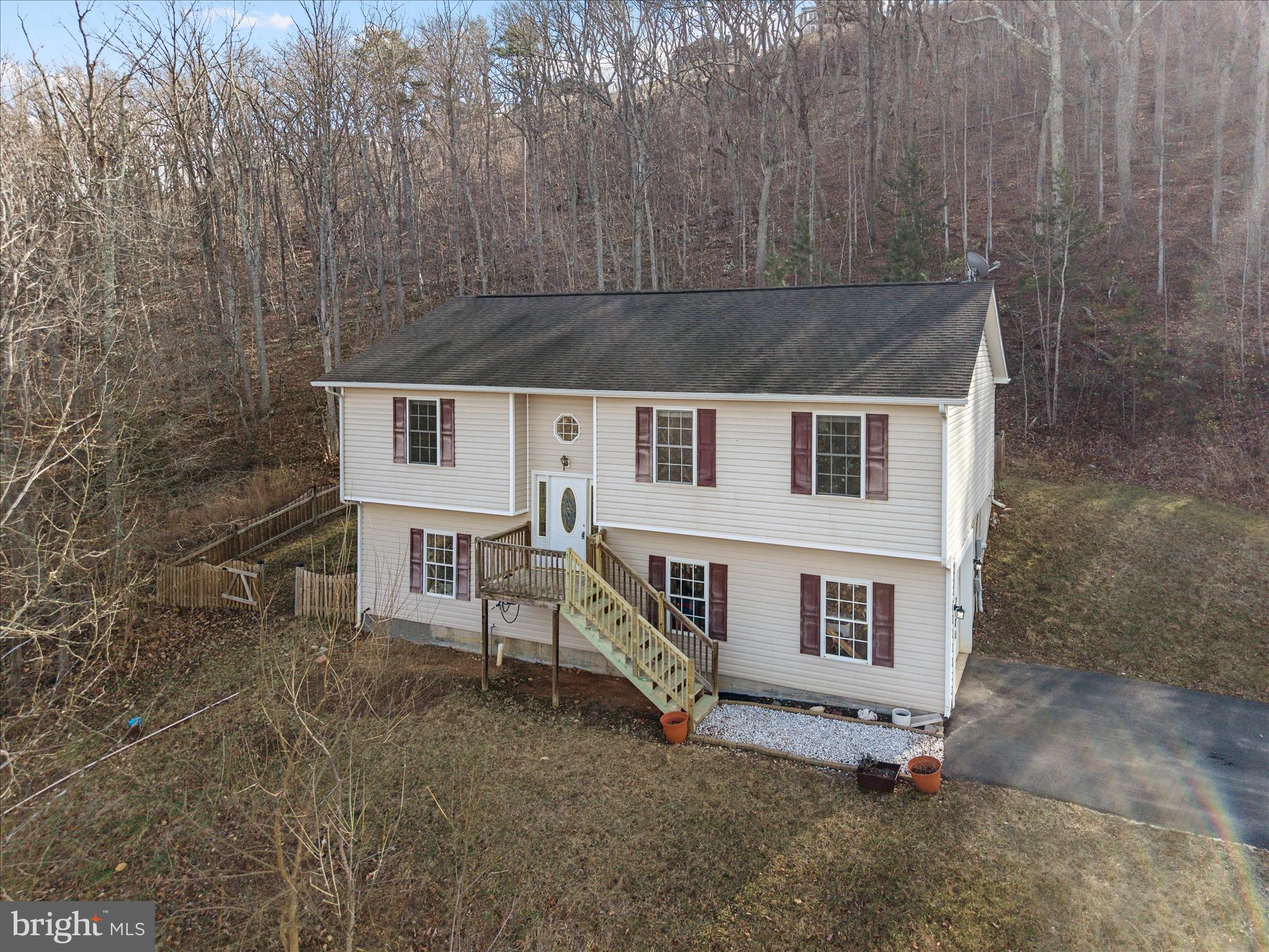 SHEN FARMS RIVERVIEW - Residential