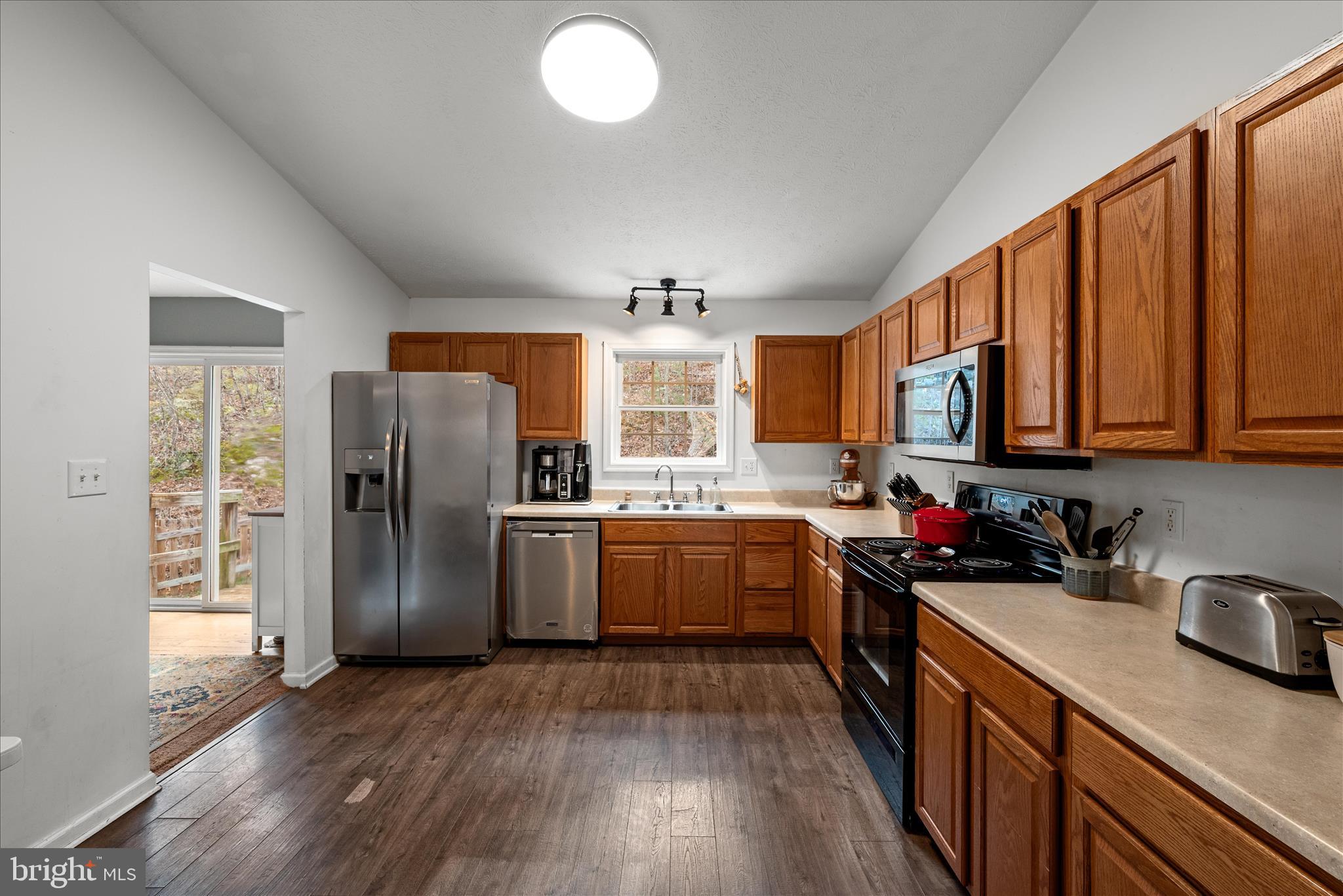 SHEN FARMS RIVERVIEW - Residential