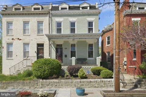 627 UPSHUR STREET NW WASHINGTON DC 20011