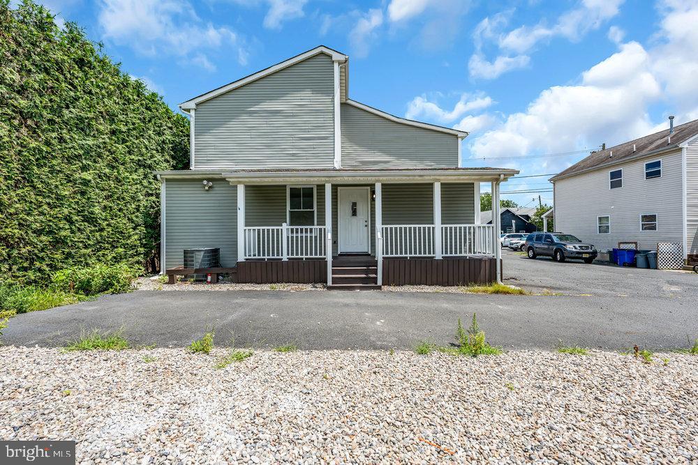 325 HAWTHORNE AVENUE