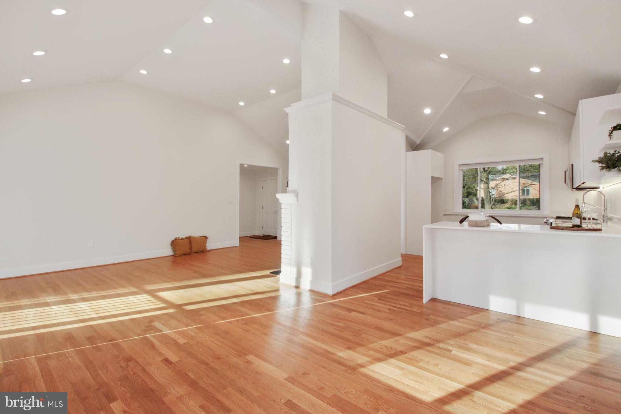 SOMERSET - Residential Lease