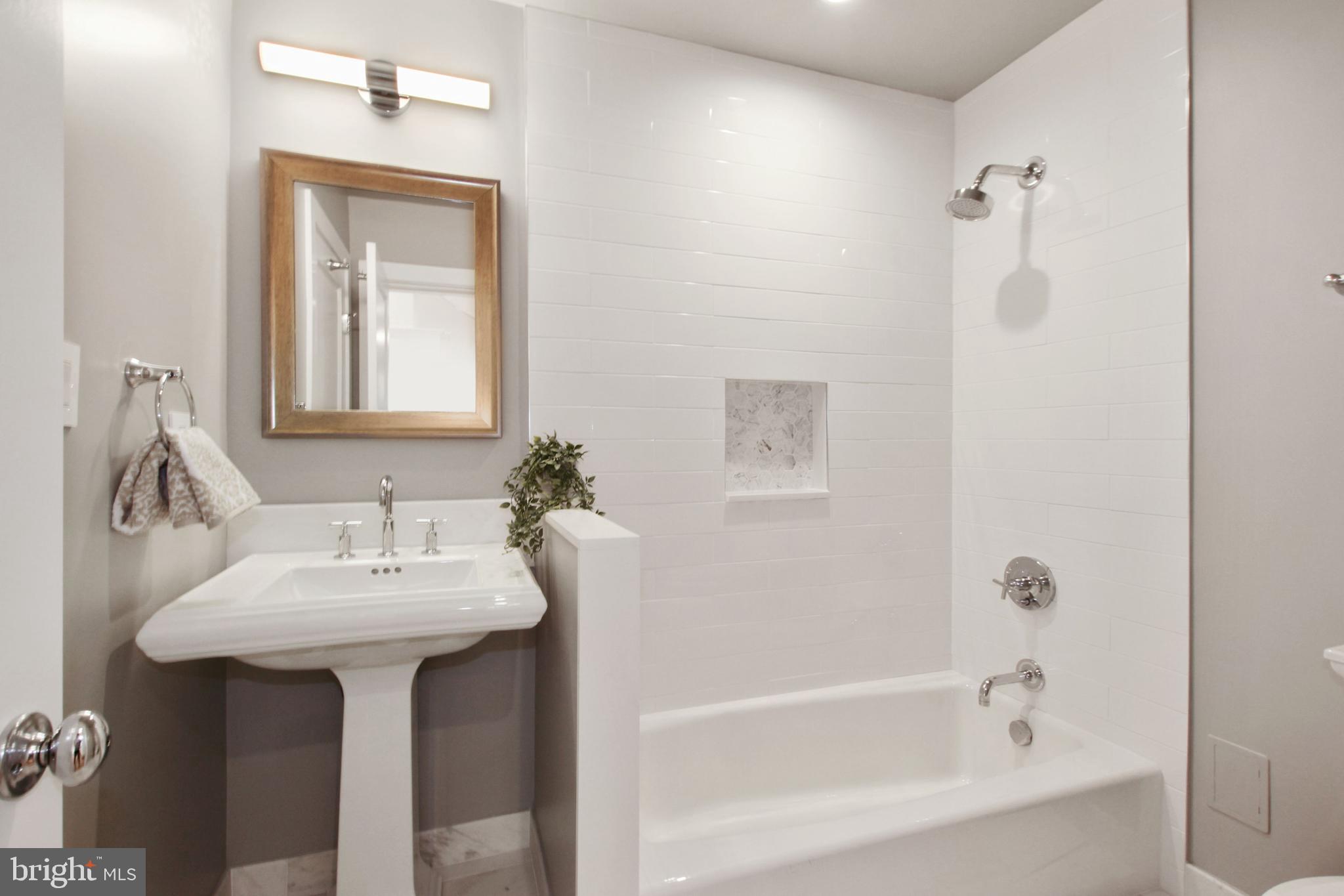 SOMERSET - Residential Lease