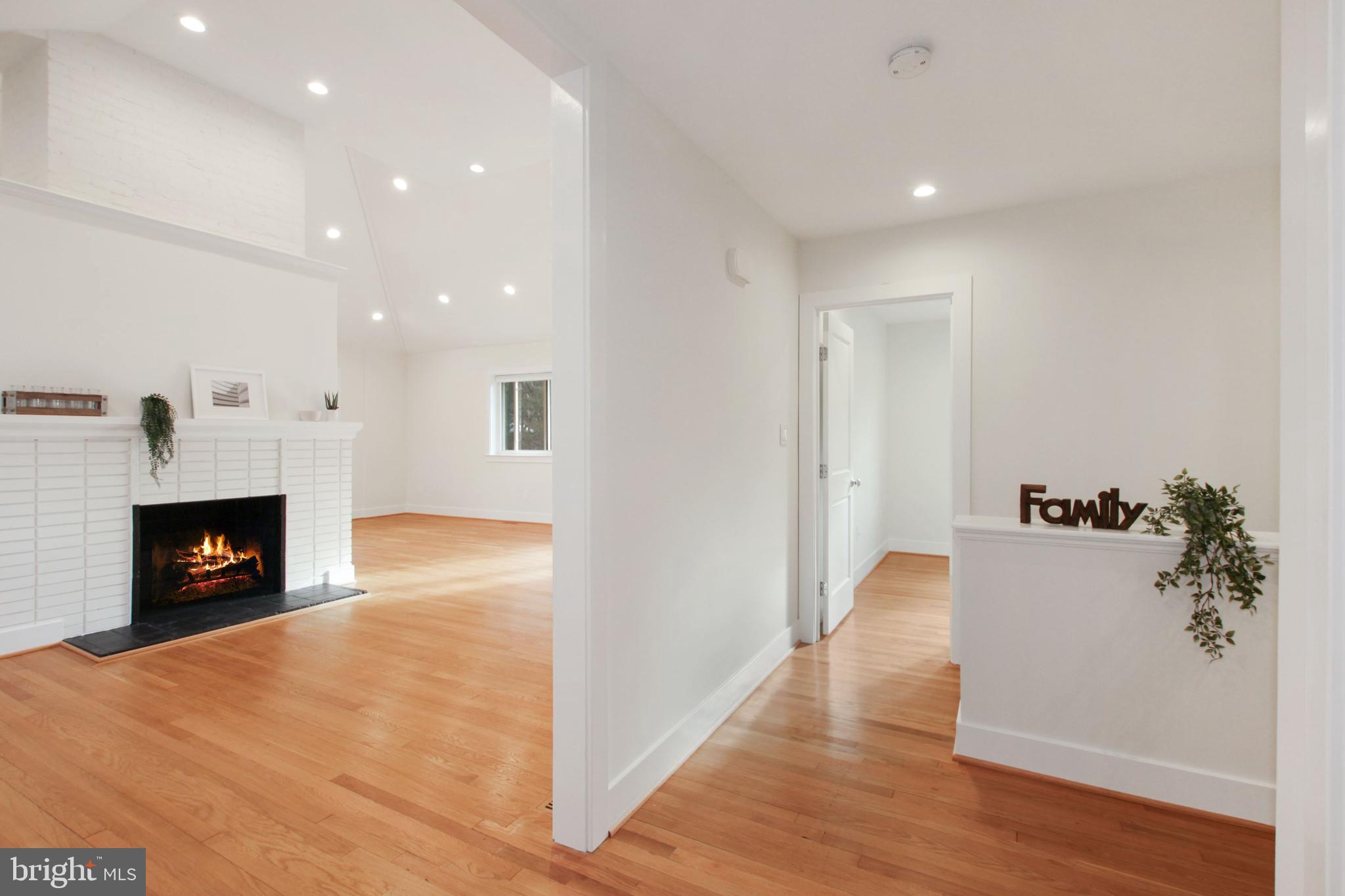 SOMERSET - Residential Lease