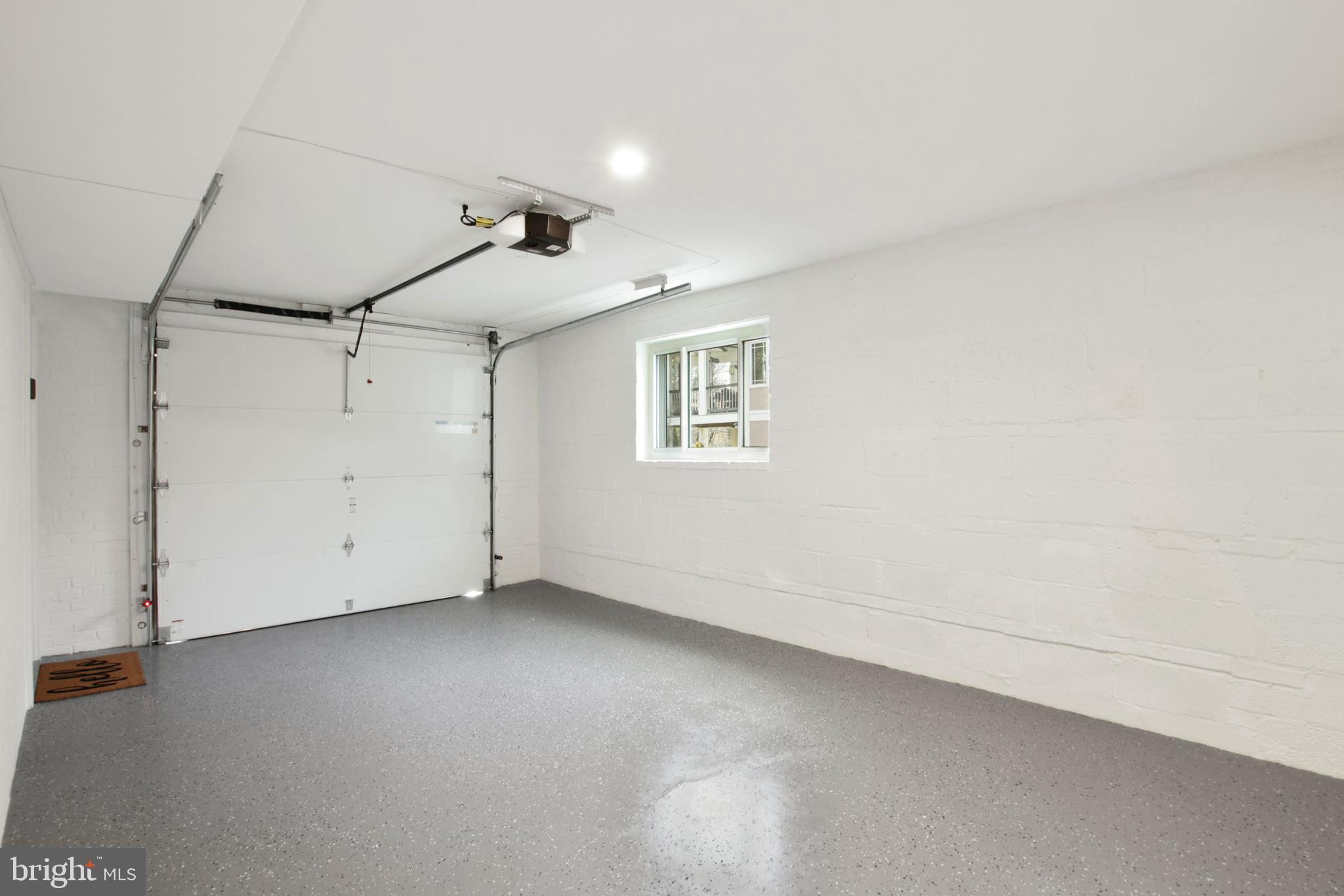 SOMERSET - Residential Lease