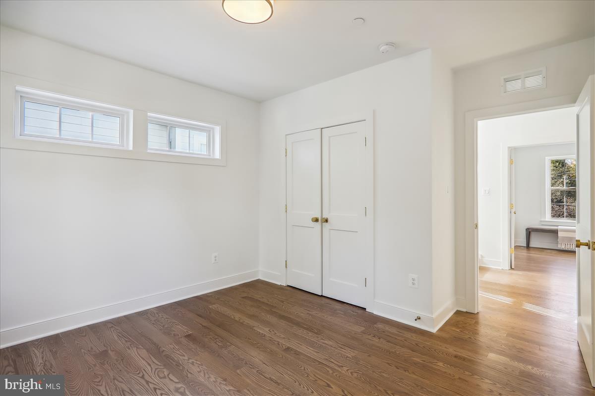 GLENBROOK VILLAGE - Residential