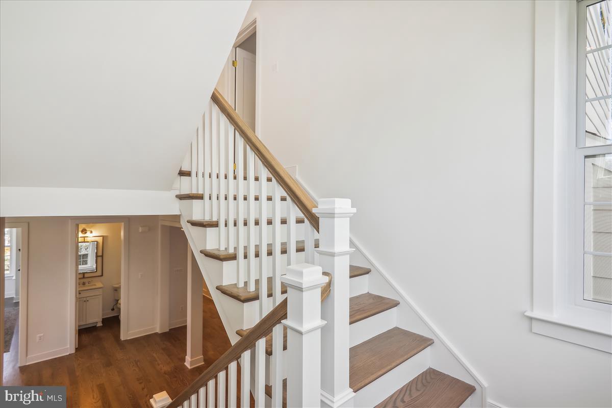 GLENBROOK VILLAGE - Residential