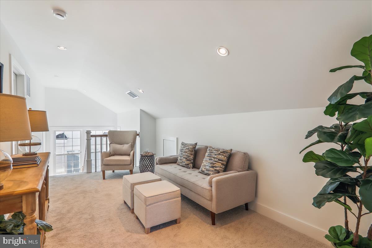 GLENBROOK VILLAGE - Residential