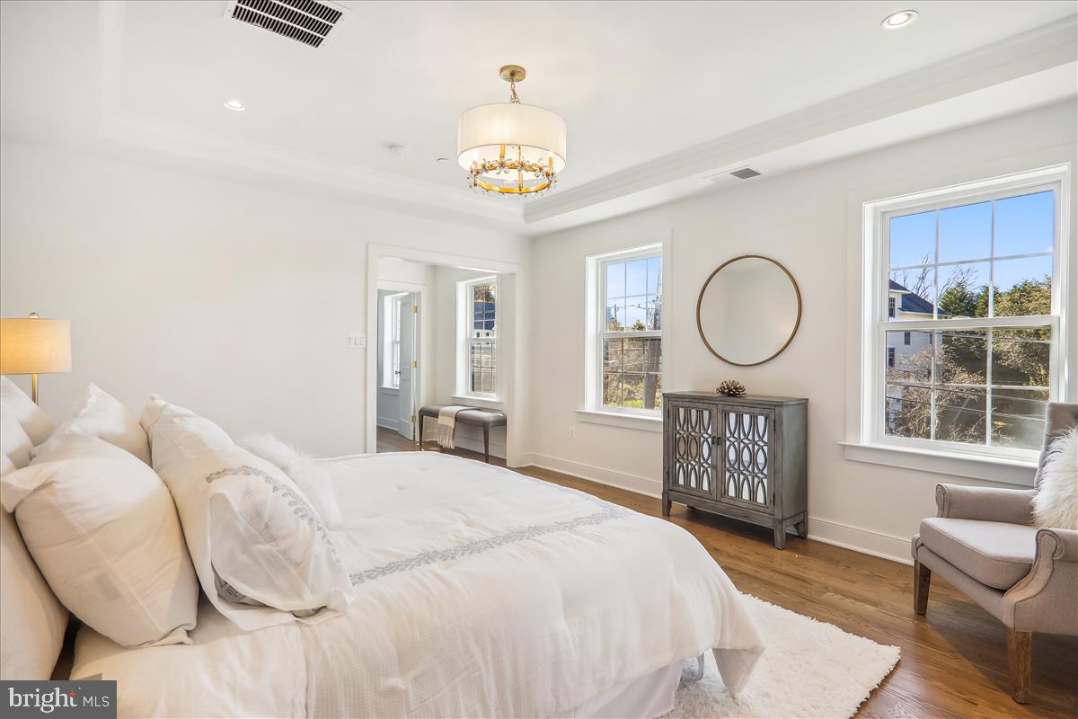 GLENBROOK VILLAGE - Residential