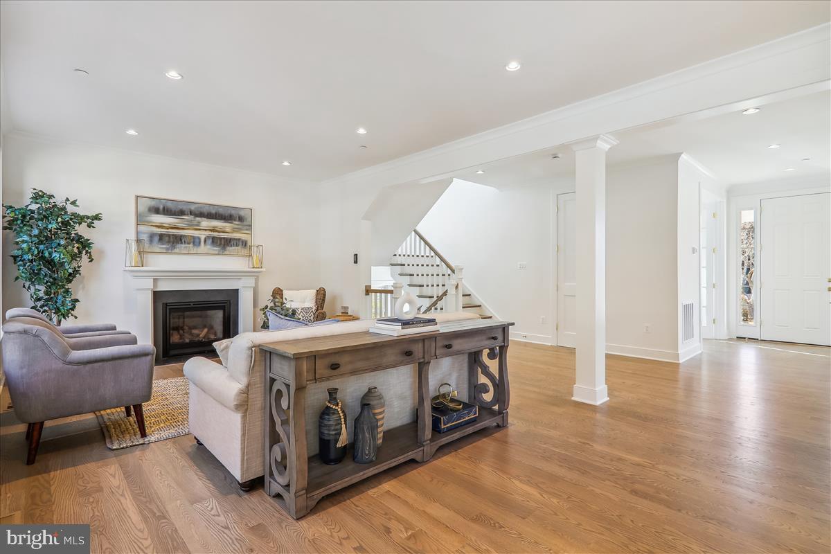 GLENBROOK VILLAGE - Residential