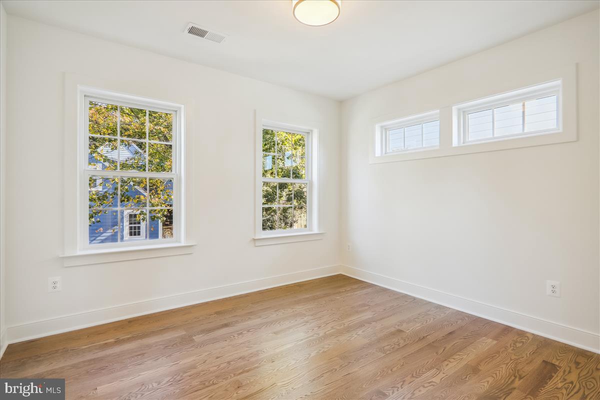 GLENBROOK VILLAGE - Residential