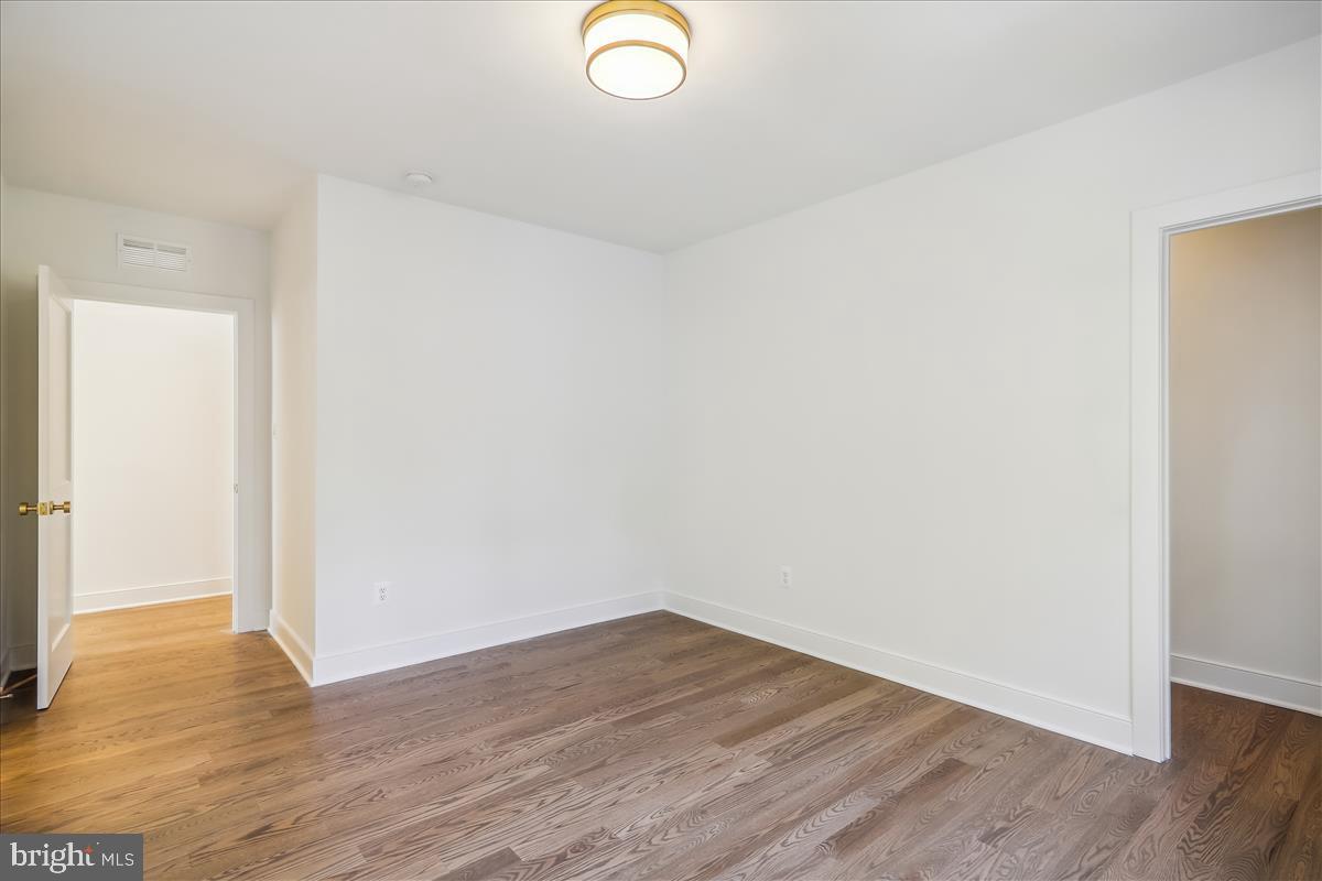 GLENBROOK VILLAGE - Residential