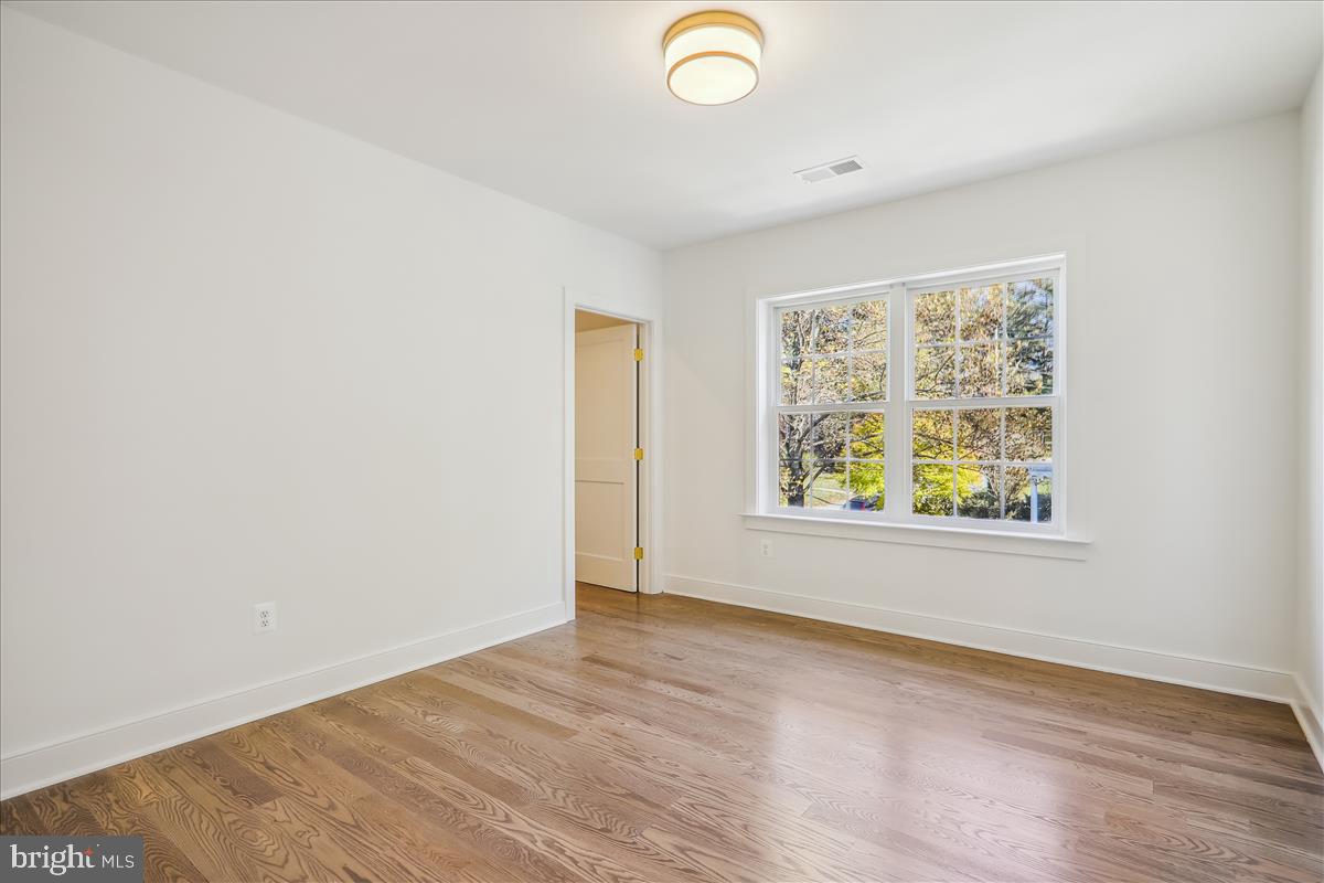 GLENBROOK VILLAGE - Residential