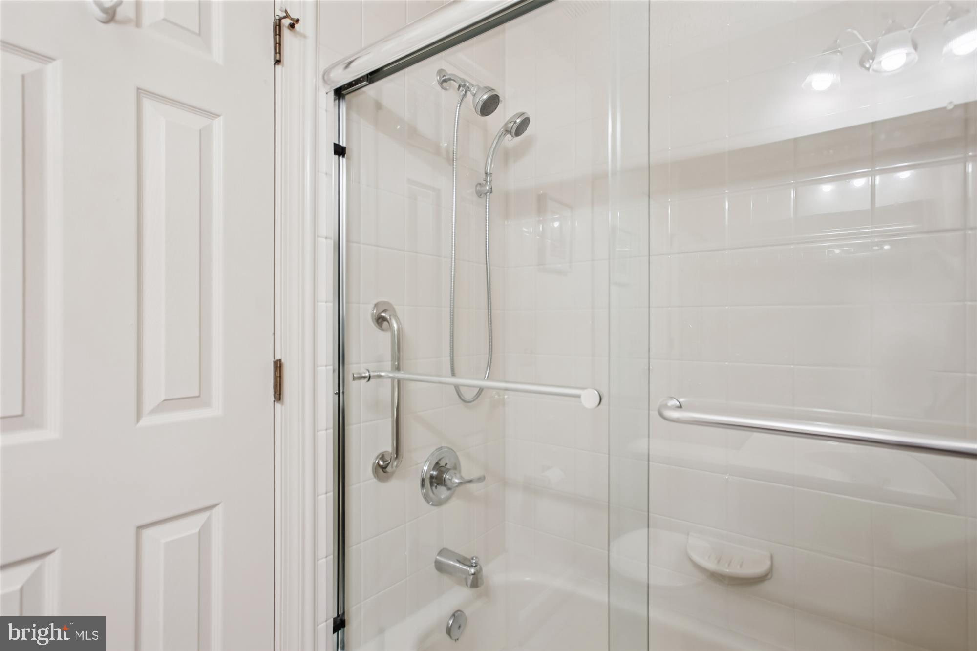 PENDERBROOK - Residential