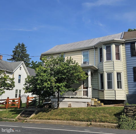 Townhouse For Sale - 312 Main Street<br/> Carroll County, NEW WINDSOR, MD 21776
