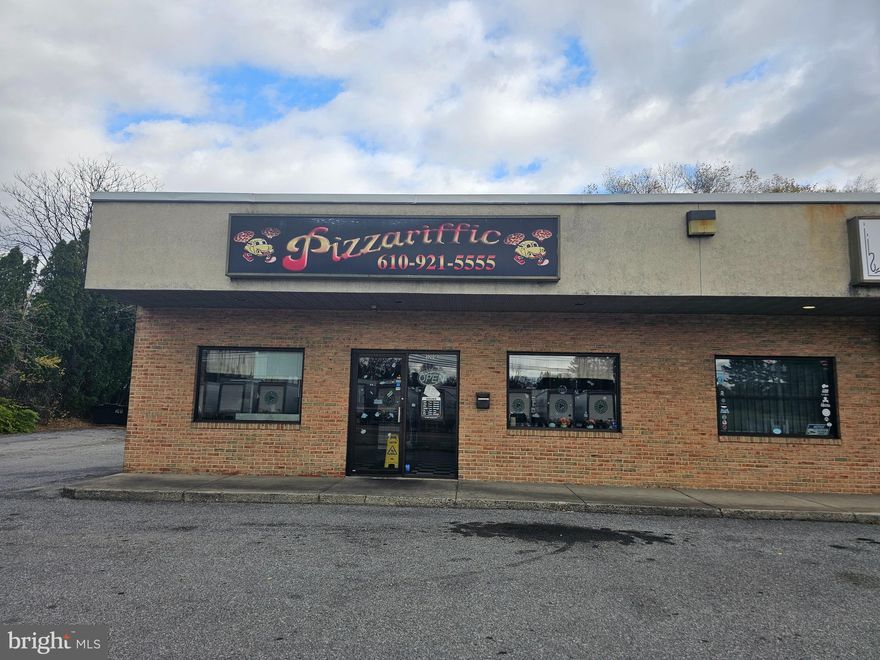 Successful 30+ year established pizza/sandwich shop with strong delivery sales and room to grow dine-in and take-out business. Business and assets only. Short-term lease, with extension available to buyer. Owner retiring.