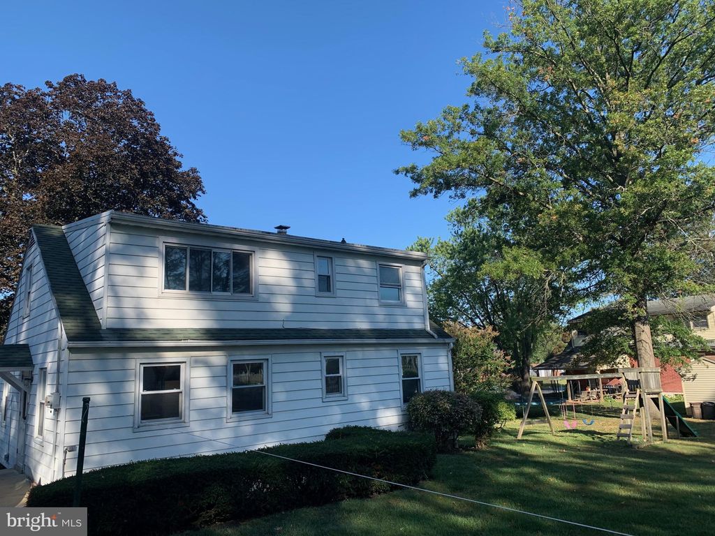 Photo of 251 HAWTHORNE DR, LANCASTER, PA 17603 (MLS # PALA2038172)