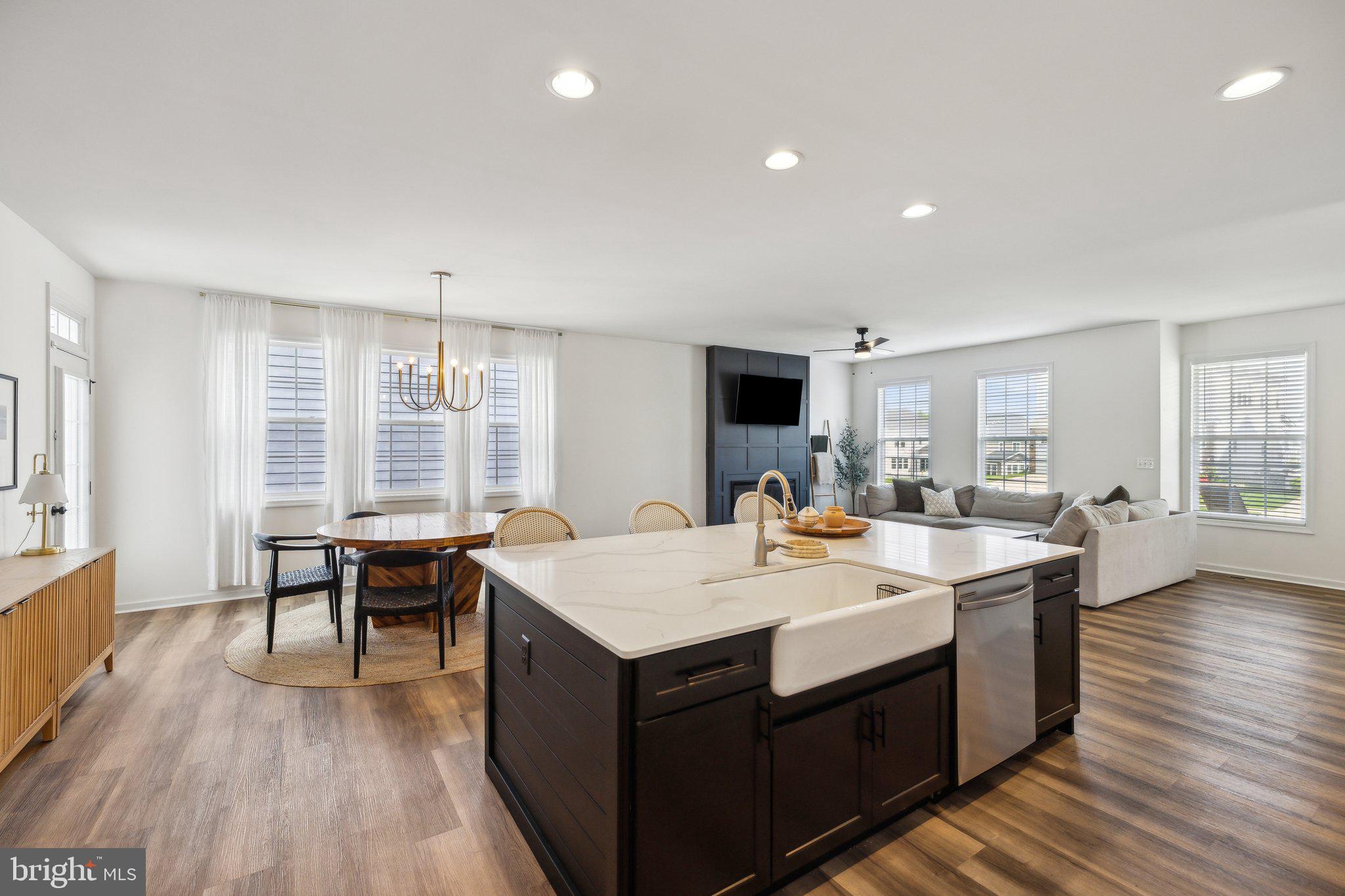 EMBREY MILL - Residential