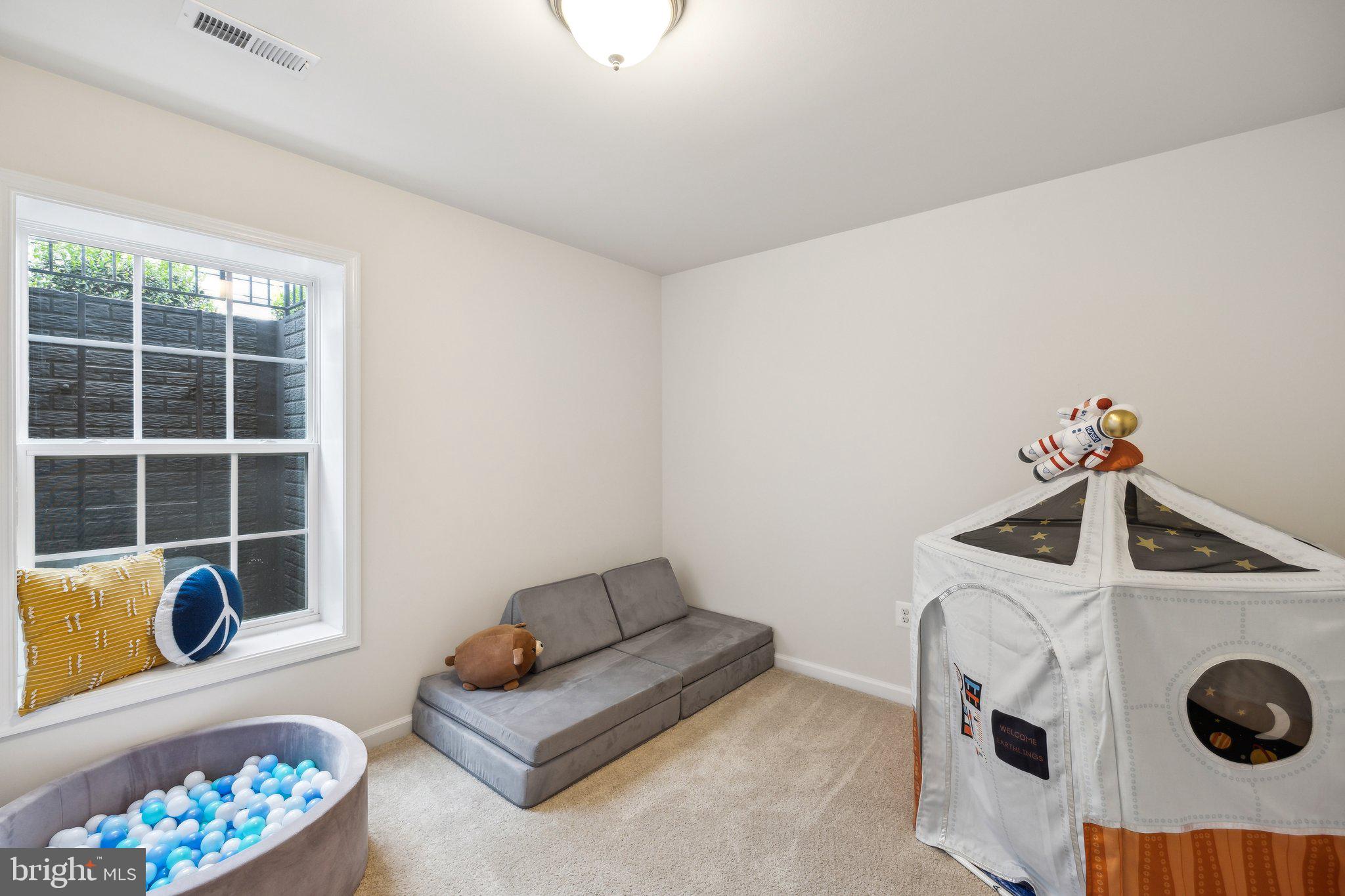 EMBREY MILL - Residential