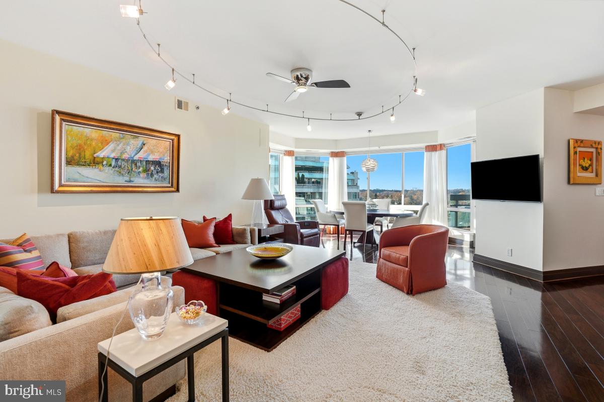 5600 WISCONSIN AVENUE 1-1602