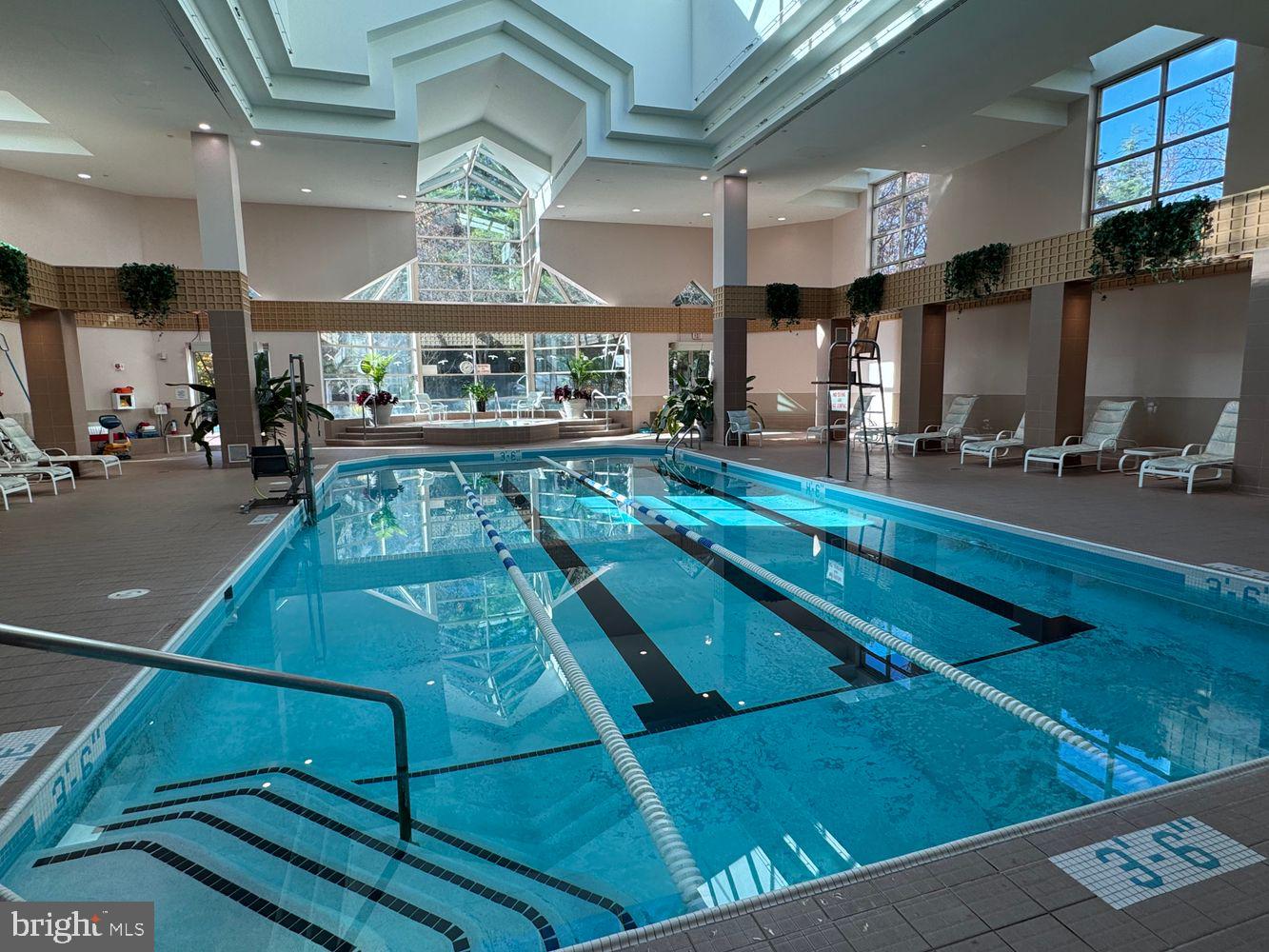 SOMERSET HOUSE - Residential