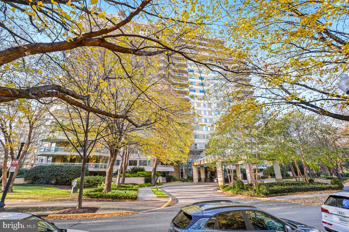 SOMERSET HOUSE - Residential