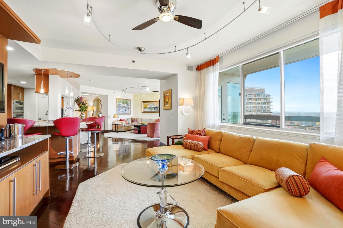 SOMERSET HOUSE - Residential