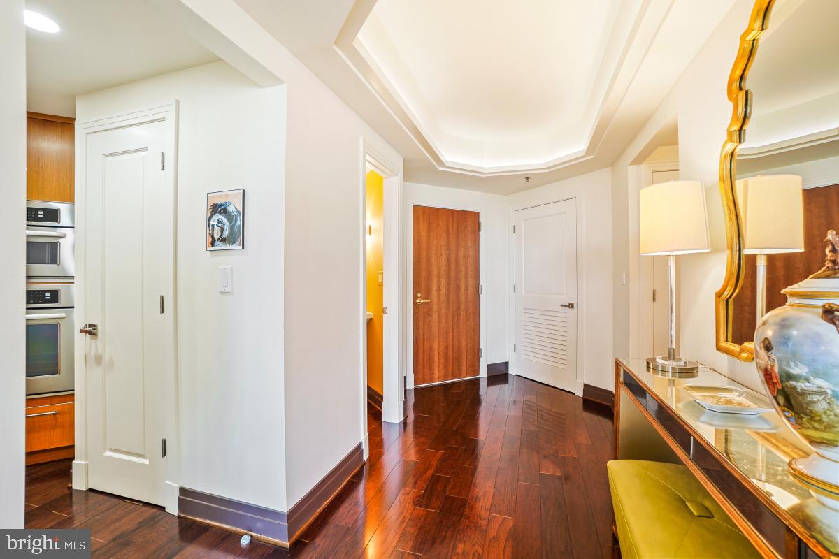 5600 WISCONSIN AVENUE 1-1602