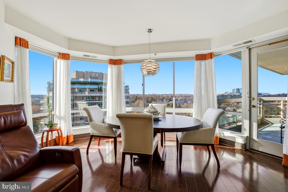 SOMERSET HOUSE - Residential