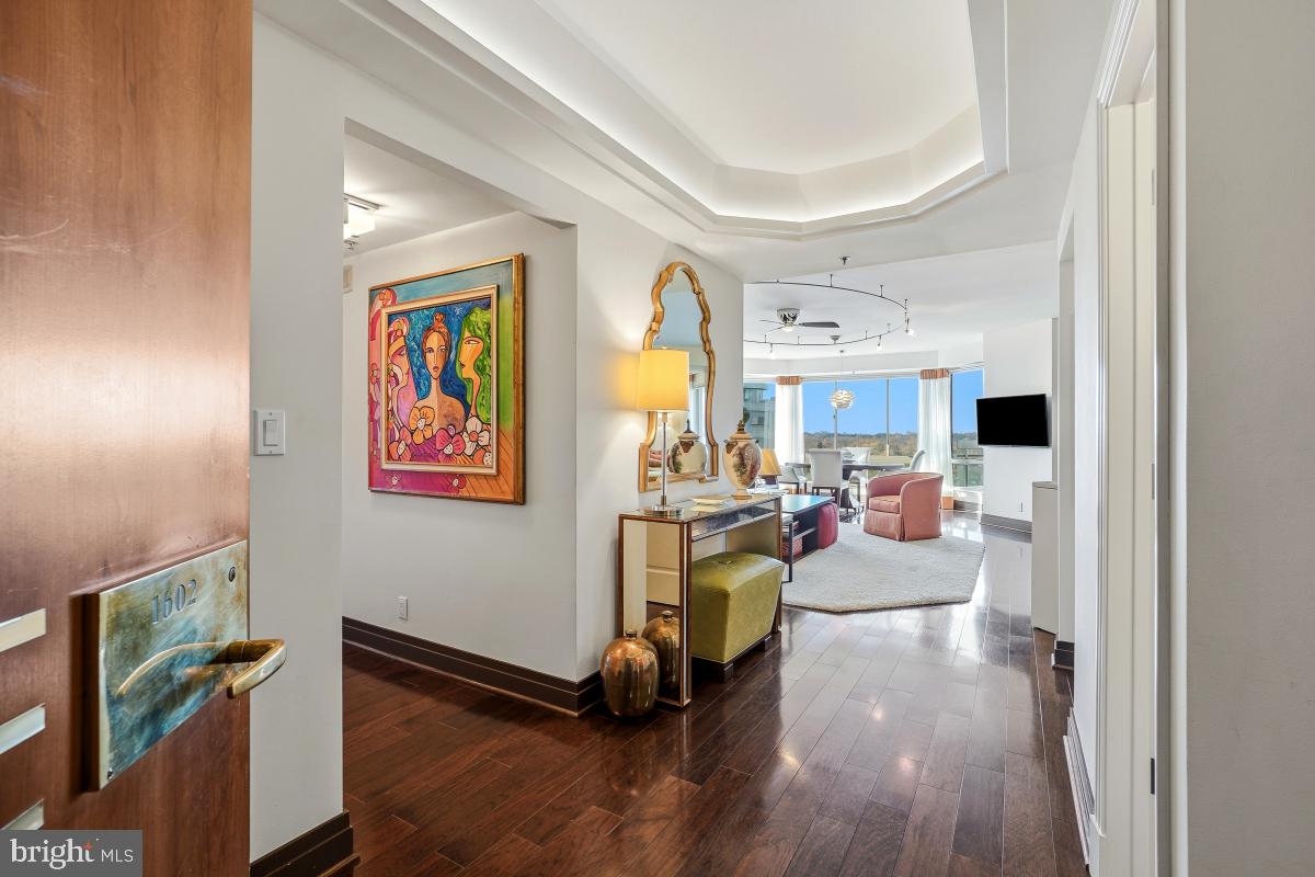 5600 WISCONSIN AVENUE 1-1602