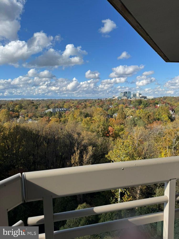 SOMERSET HOUSE - Residential