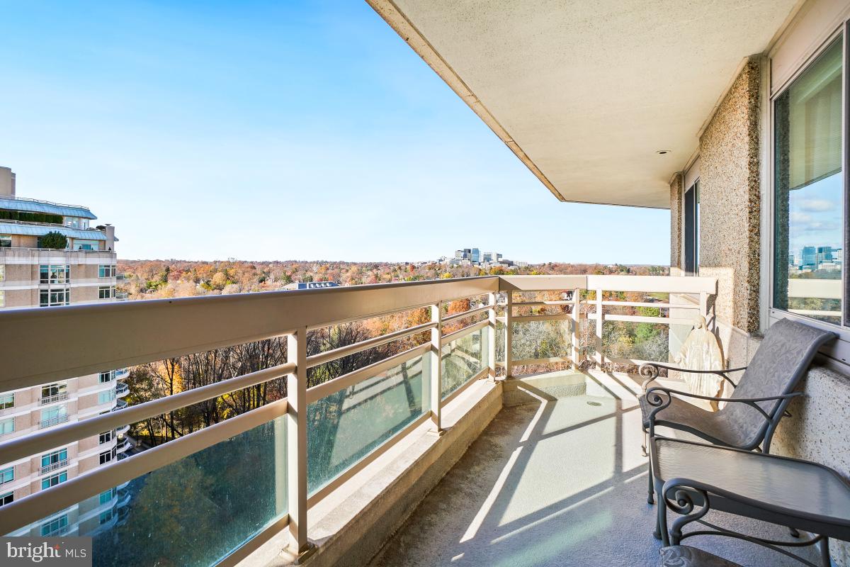 SOMERSET HOUSE - Residential