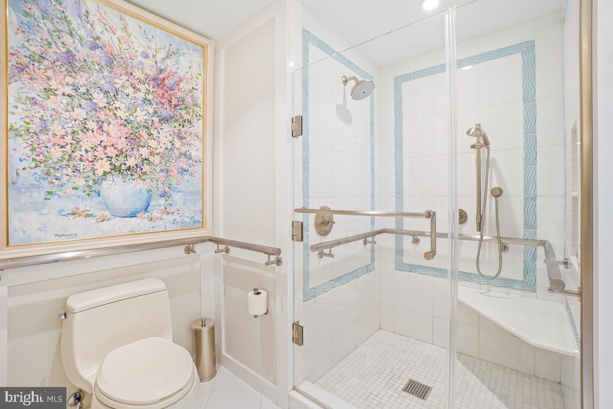 SOMERSET HOUSE - Residential