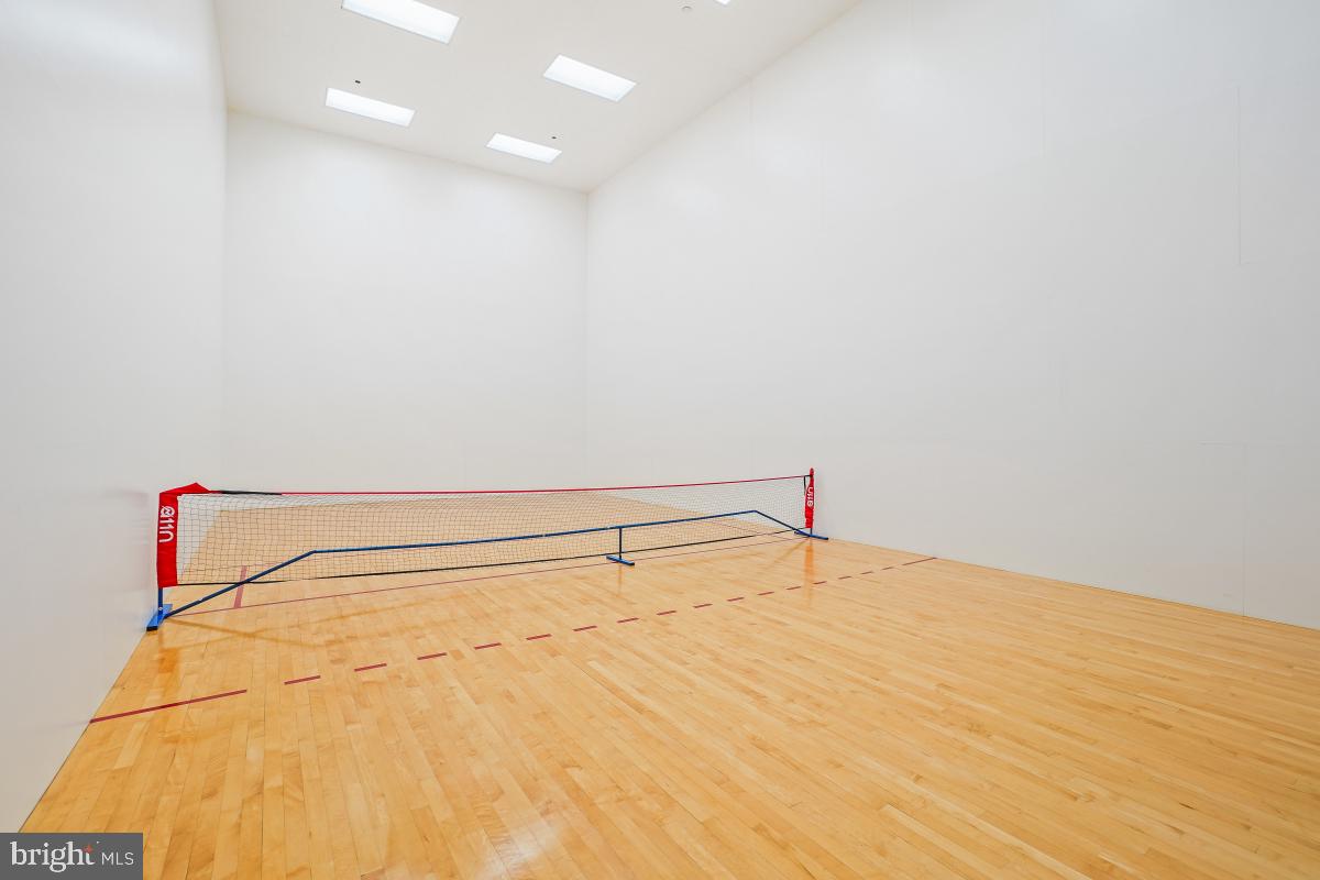 SOMERSET HOUSE - Residential