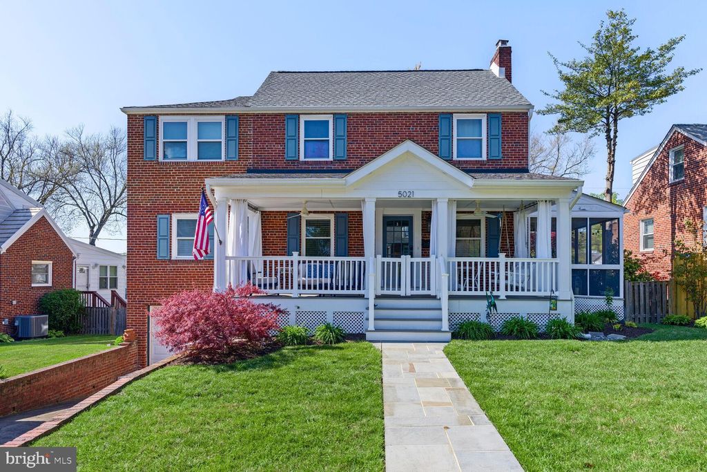 Photo of 5021 25th Road N, ARLINGTON, VA 22207 (MLS # VAAR2057350)