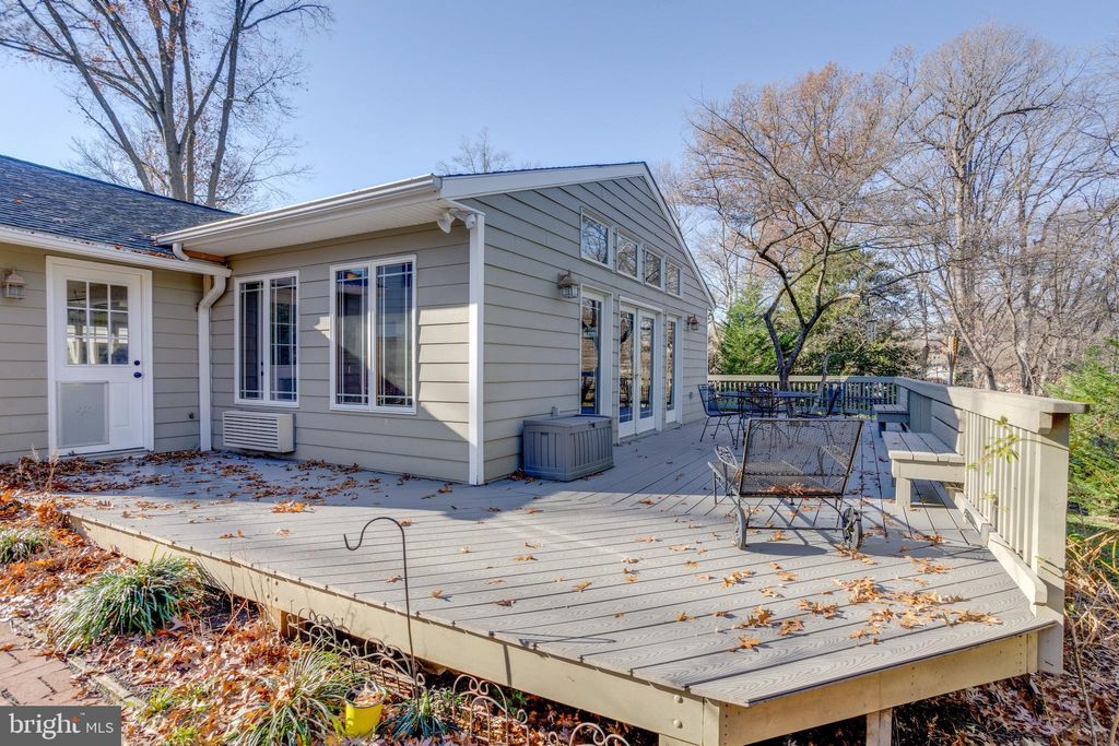 Photo of 9308 Ashmeade Drive, FAIRFAX, VA 22032 (MLS # VAFX2279600)