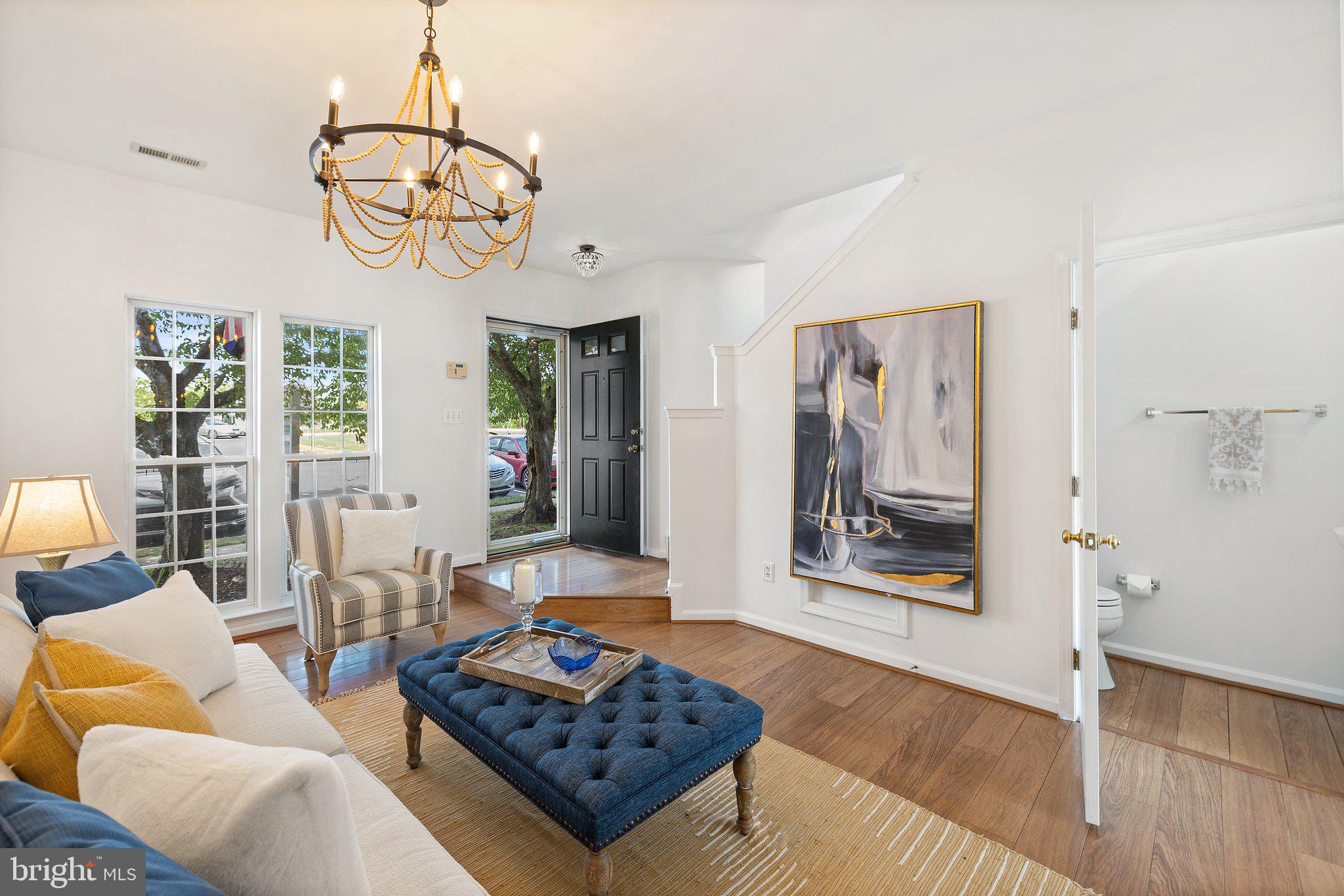 ASHBURN VILLAGE - Residential