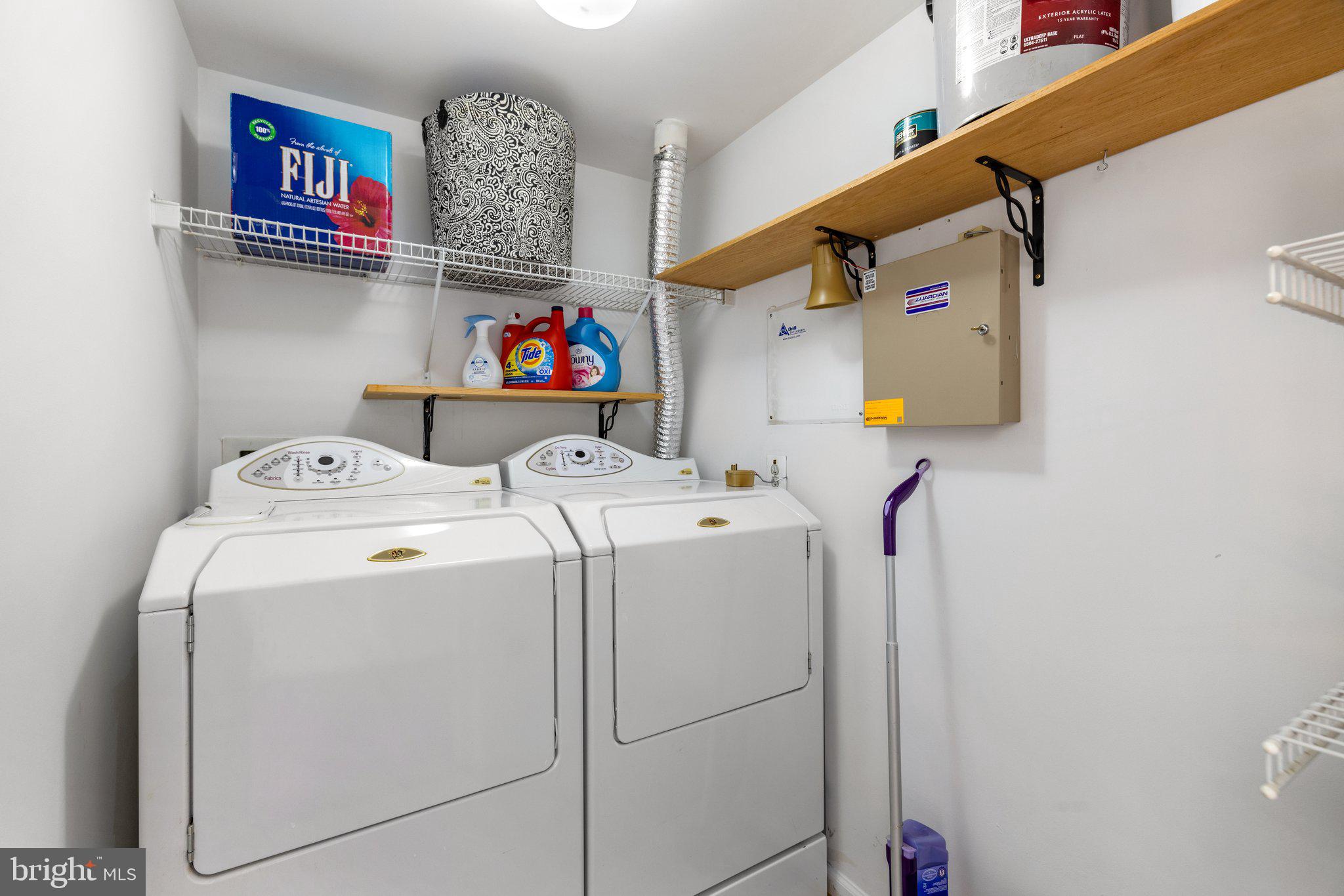 ASHBURN VILLAGE - Residential