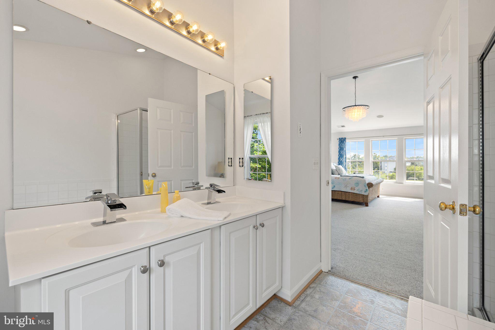 ASHBURN VILLAGE - Residential