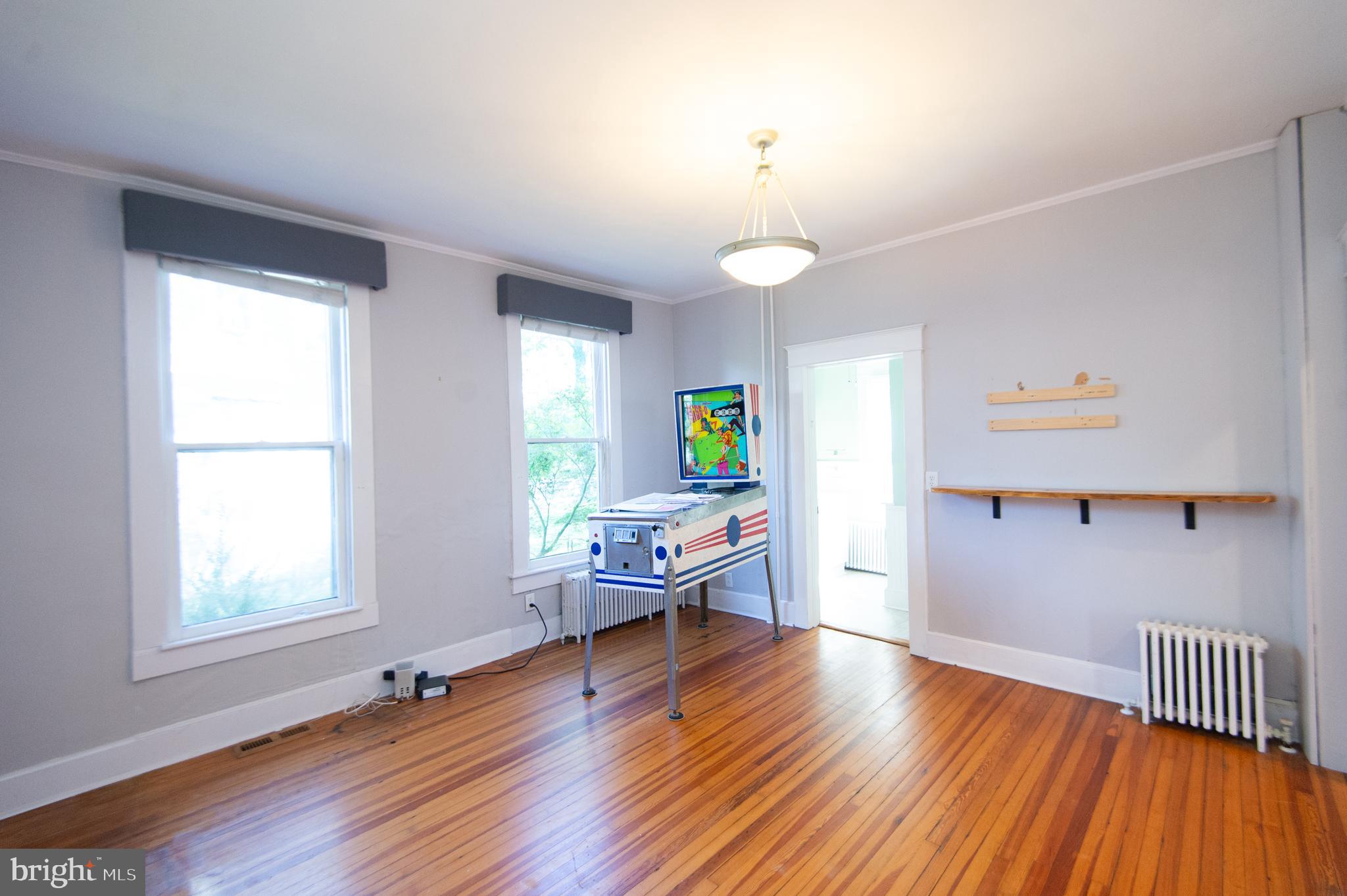 WEST END - Residential