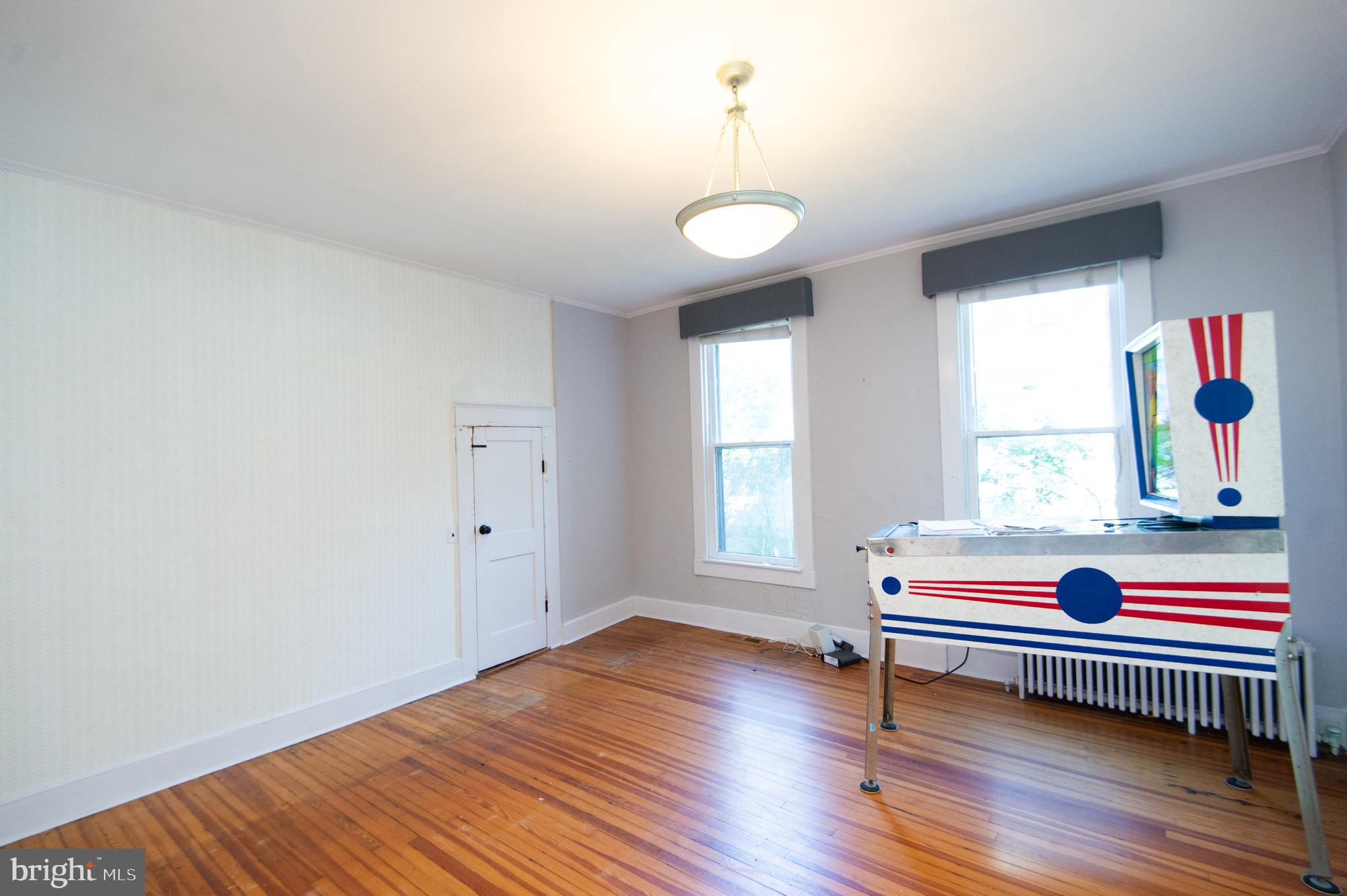 WEST END - Residential