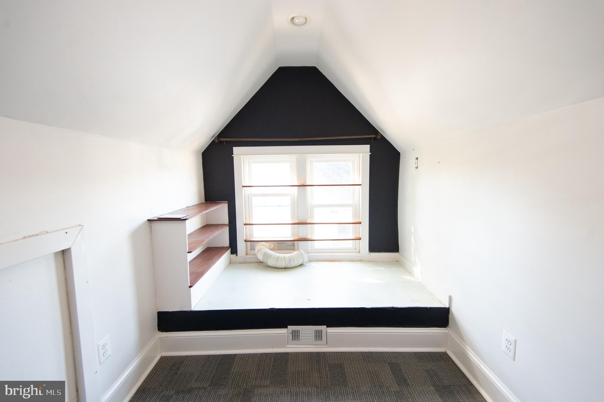 WEST END - Residential