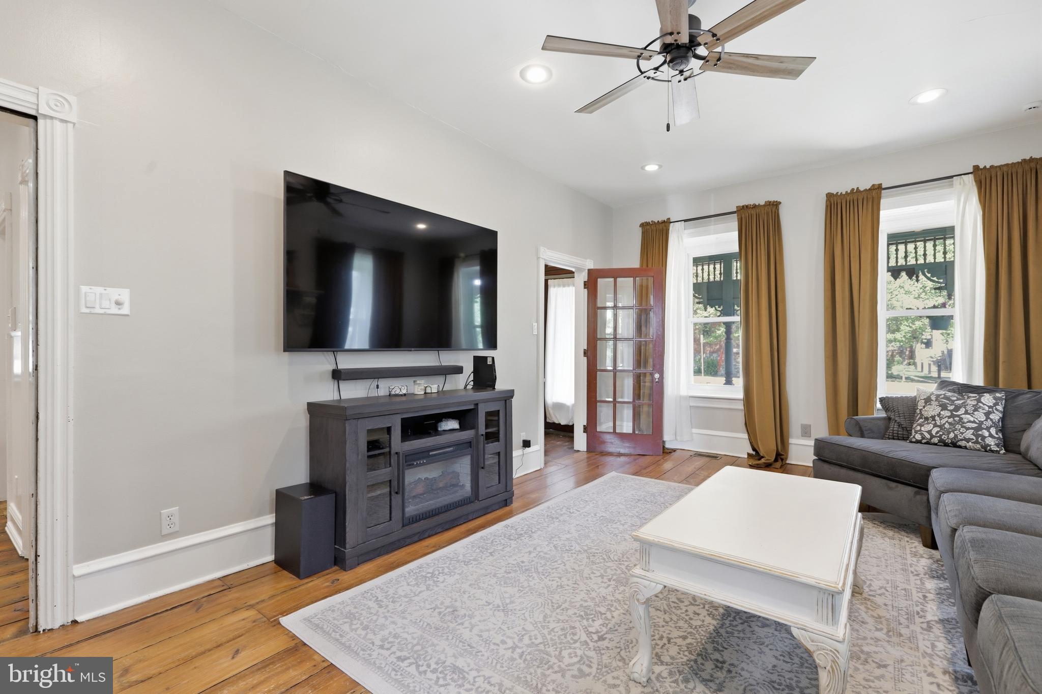RED HILL ESTS - Residential
