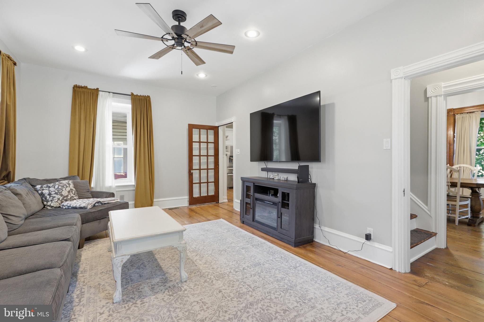 RED HILL ESTS - Residential