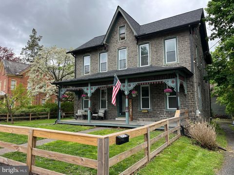 Photo of 355 Main Street, RED HILL, PA 18076 (MLS # PAMC2177836)