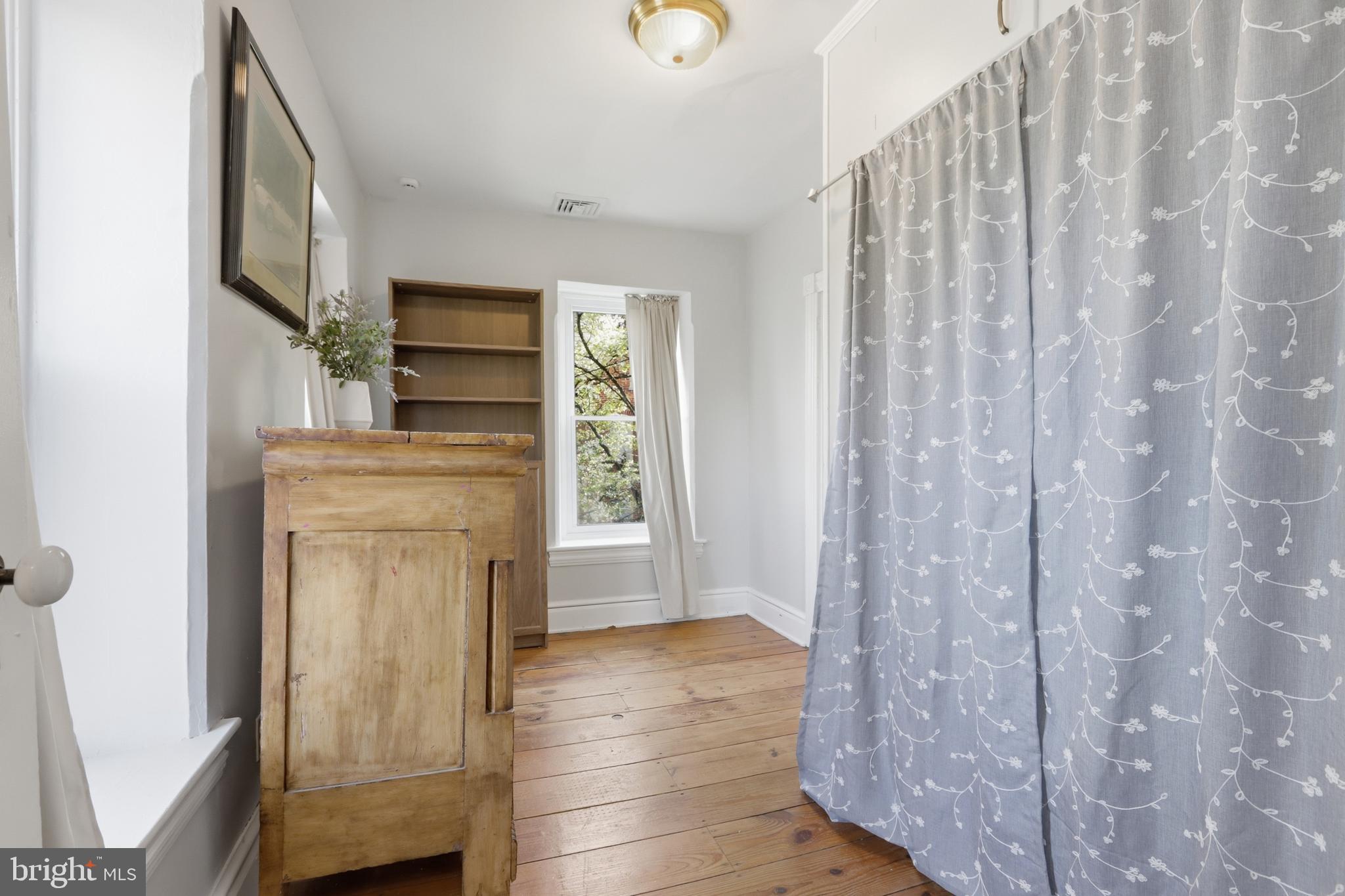 RED HILL ESTS - Residential