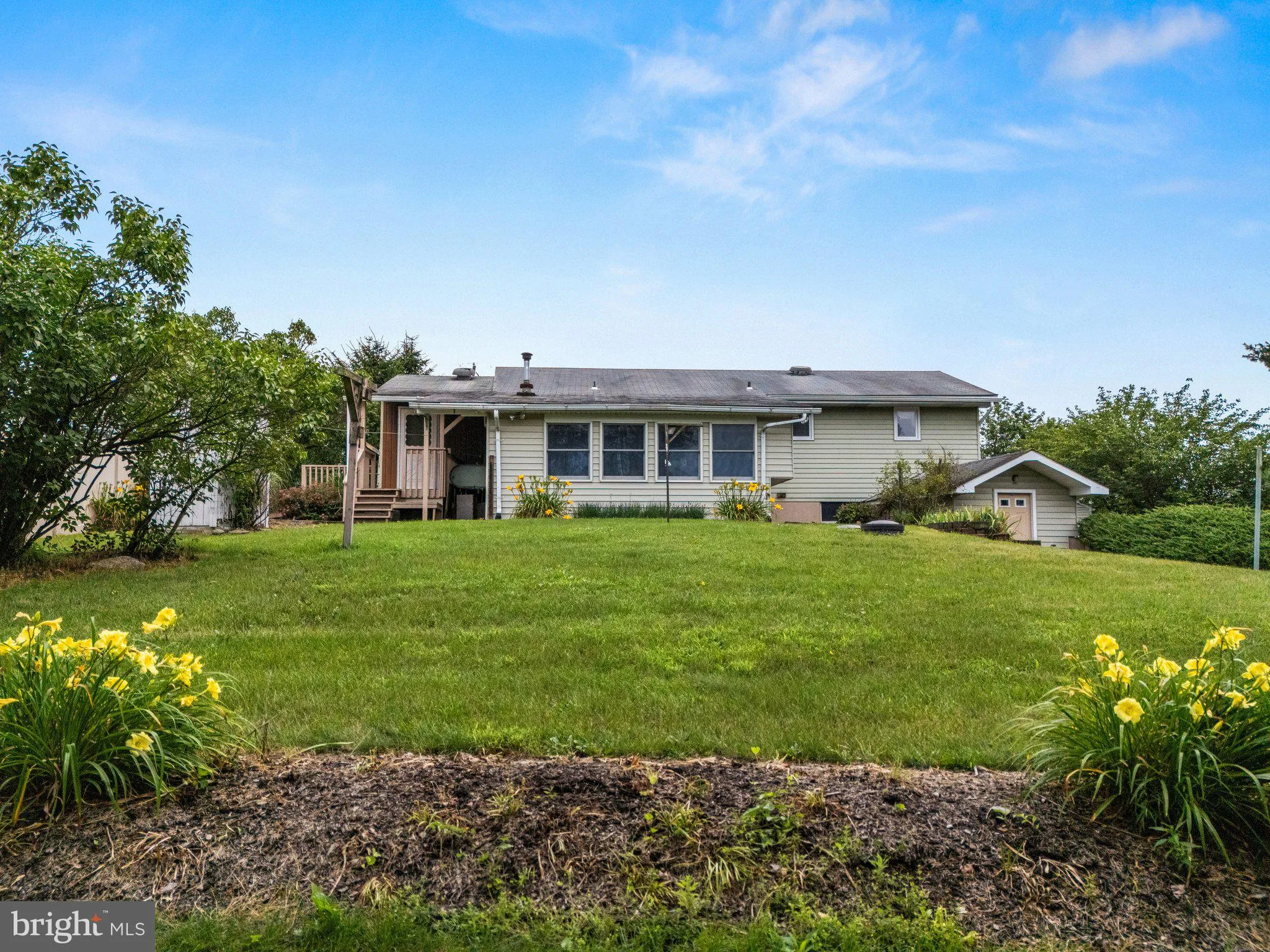 Schnecksville, Pennsylvania 18078, United States, 3 Bedrooms Bedrooms, ,1 BathroomBathrooms,Residential,Active,166068