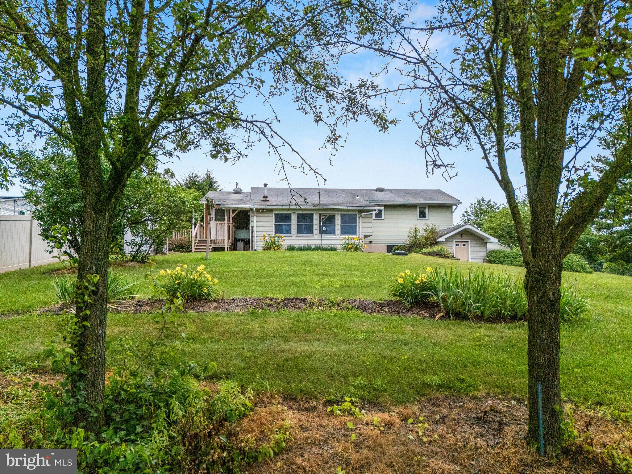 Schnecksville, Pennsylvania 18078, United States, 3 Bedrooms Bedrooms, ,1 BathroomBathrooms,Residential,Active,166068